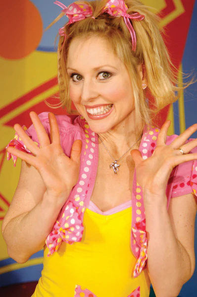 File:StrongandBrave Charli03.jpg