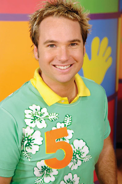 File:LoveIsAllAround Tim01.jpg